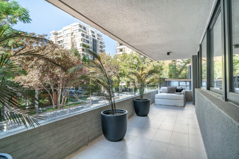 terraza depto piloto Crusoe las condes