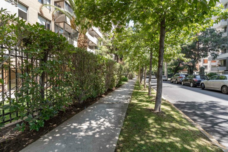 barrio calle las condes